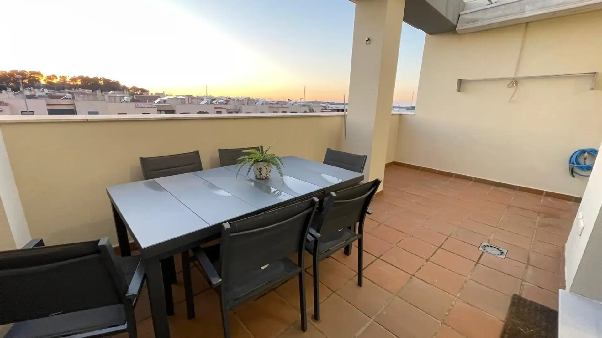 Terraza de Ático en venta en Jerez de la Frontera con Aire acondicionado, Jardín privado y Piscina comunitaria