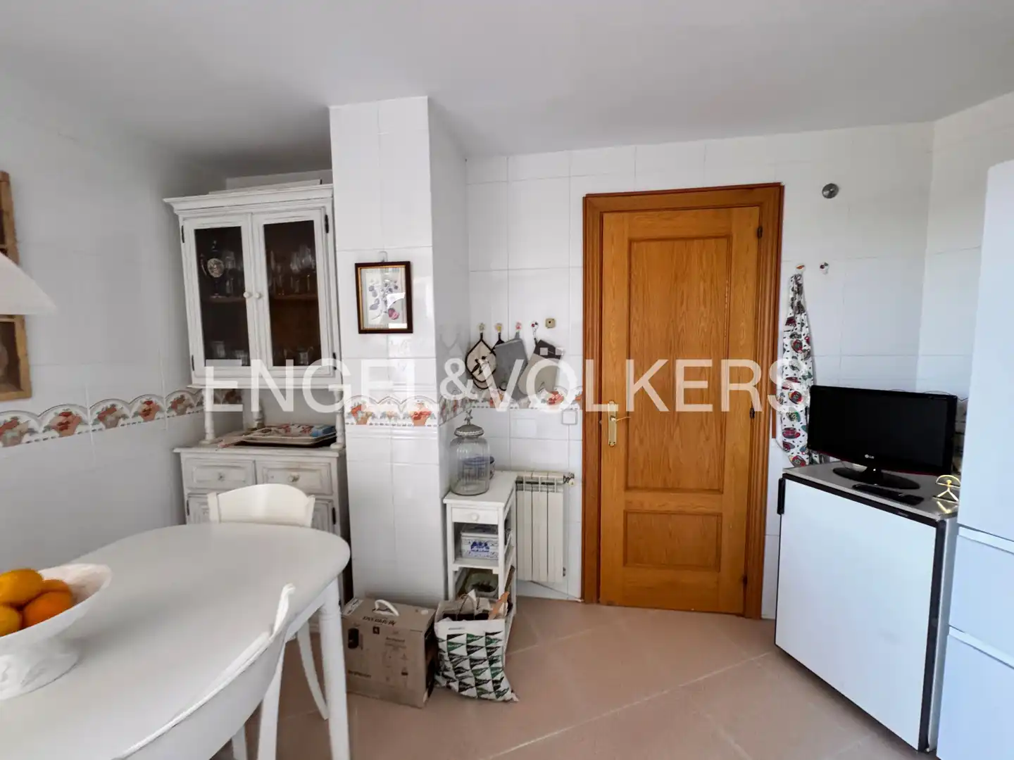 Cocina de Ático de alquiler en Majadahonda con Aire acondicionado, Calefacción y Jardín privado
