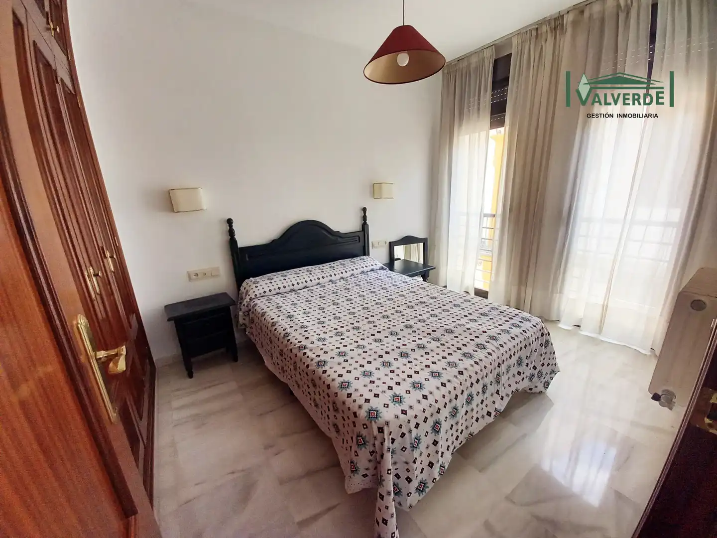 Bedroom of Flat for rent in Granada  with Air Conditioner, Heating and Furnished
