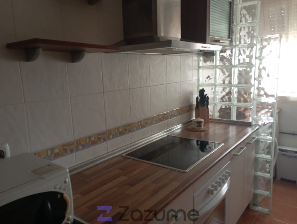 Cocina de Piso de alquiler en Puerto Real con Terraza, Piscina y Amueblado