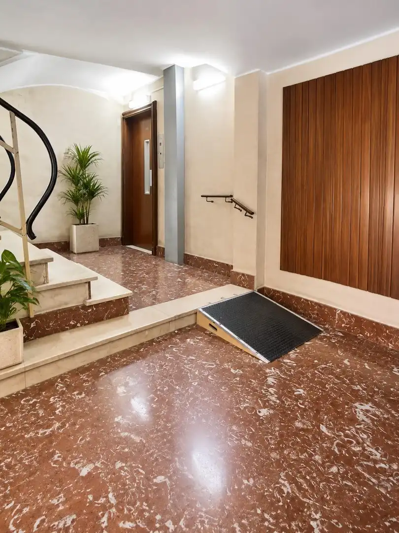 Appartamento con terrazza in vendita a ENRIC GRANADOS, imagen 22