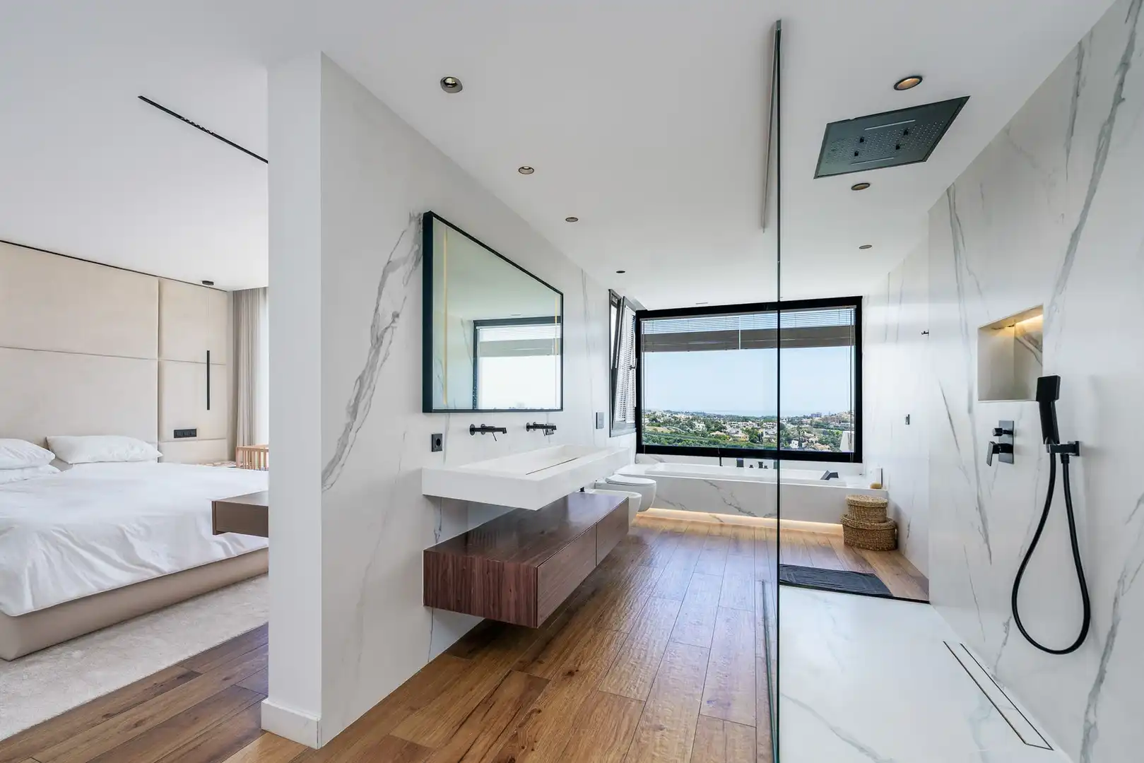 Adosado con piscina en venta en La Quinta, imagen 22