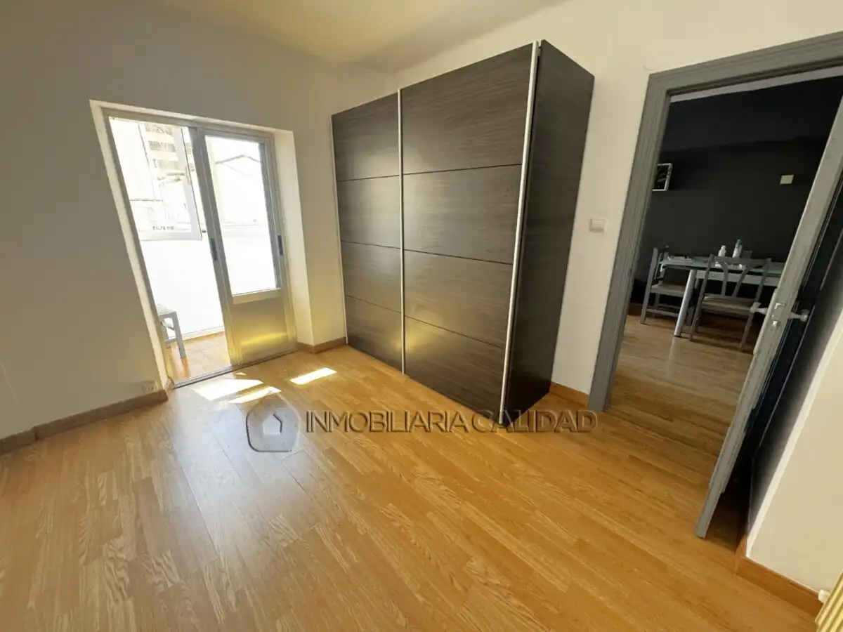 Habitación de Piso en venta en Burgos con Calefacción