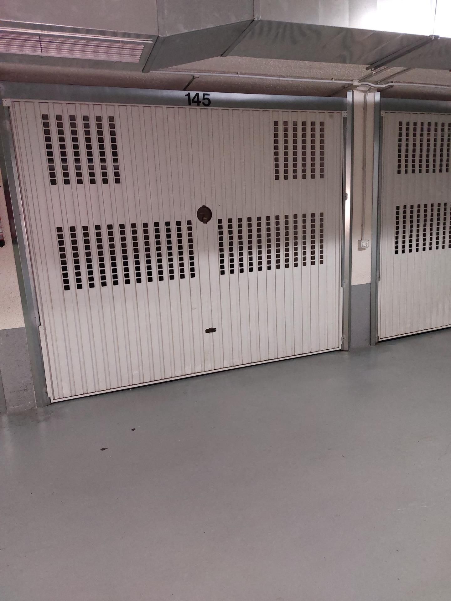 Garage to rent in Bilbao 