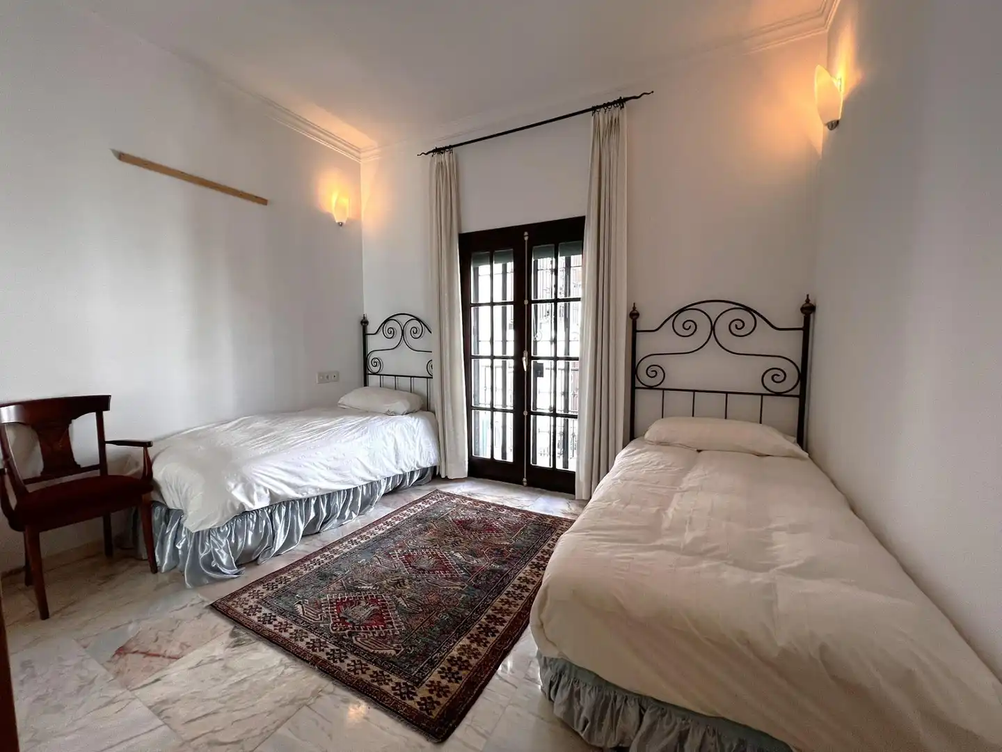 Habitación de Apartamento en venta en Fuengirola con Balcón y Piscina comunitaria