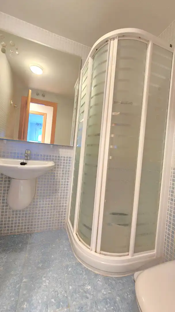 Baño de Piso en venta en Parla con Calefacción, Terraza y Trastero