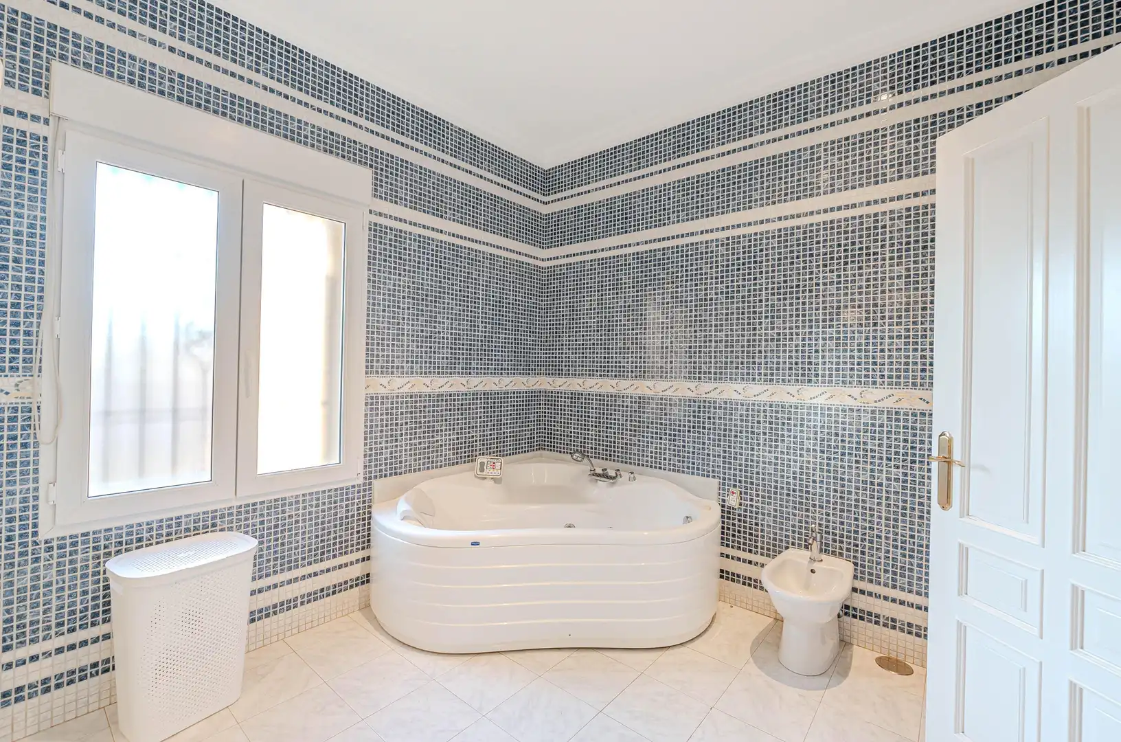 Chalet con piscina en venta en Dehesa - Monacilla, imagen 34