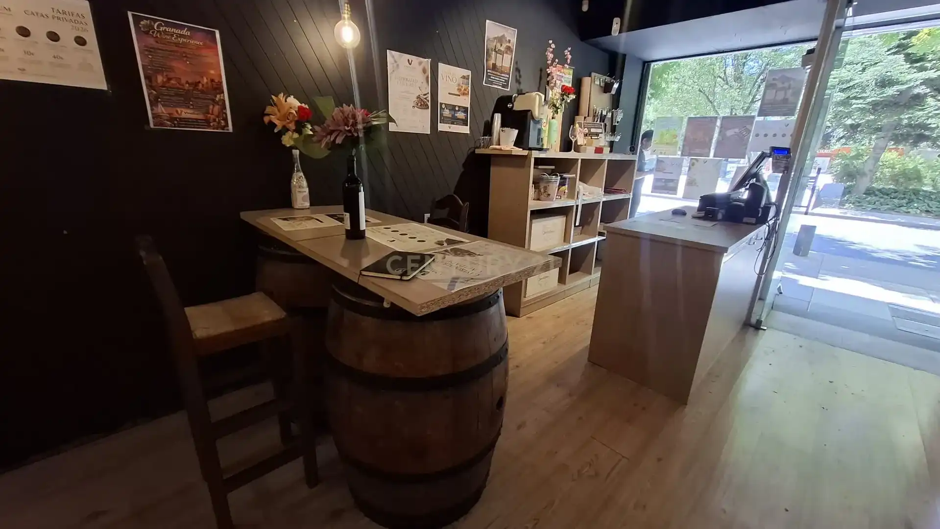 Business premises for transfer in AV DE LA CONSTITUCION 30 GRANADA (GRANADA) 30, imagen 3