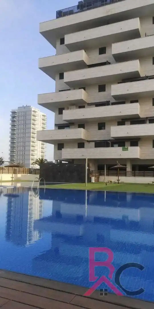 Schwimmbecken von Dachboden zum Verkauf in Moncofa mit Klimaanlage, Terrasse und Ofen