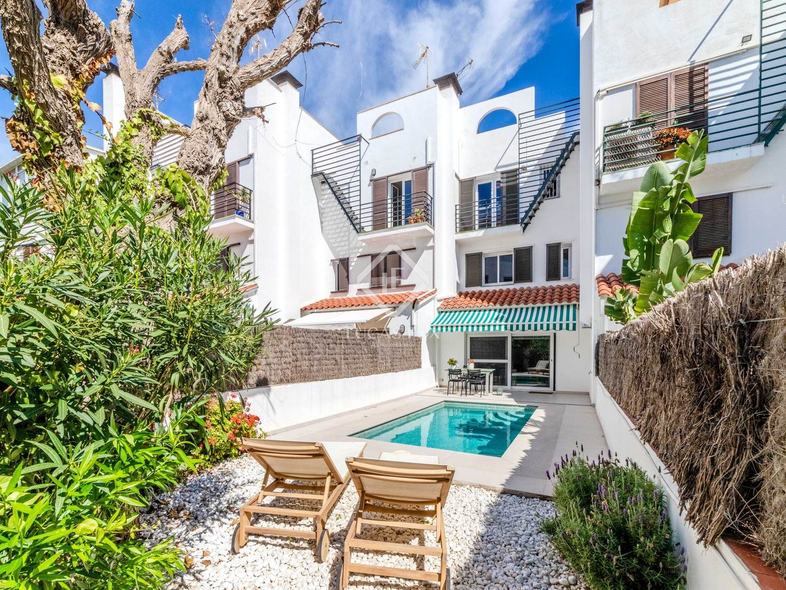 Exterior view of House or chalet for sale in Sitges  with Air Conditioner, Heating and Private garden