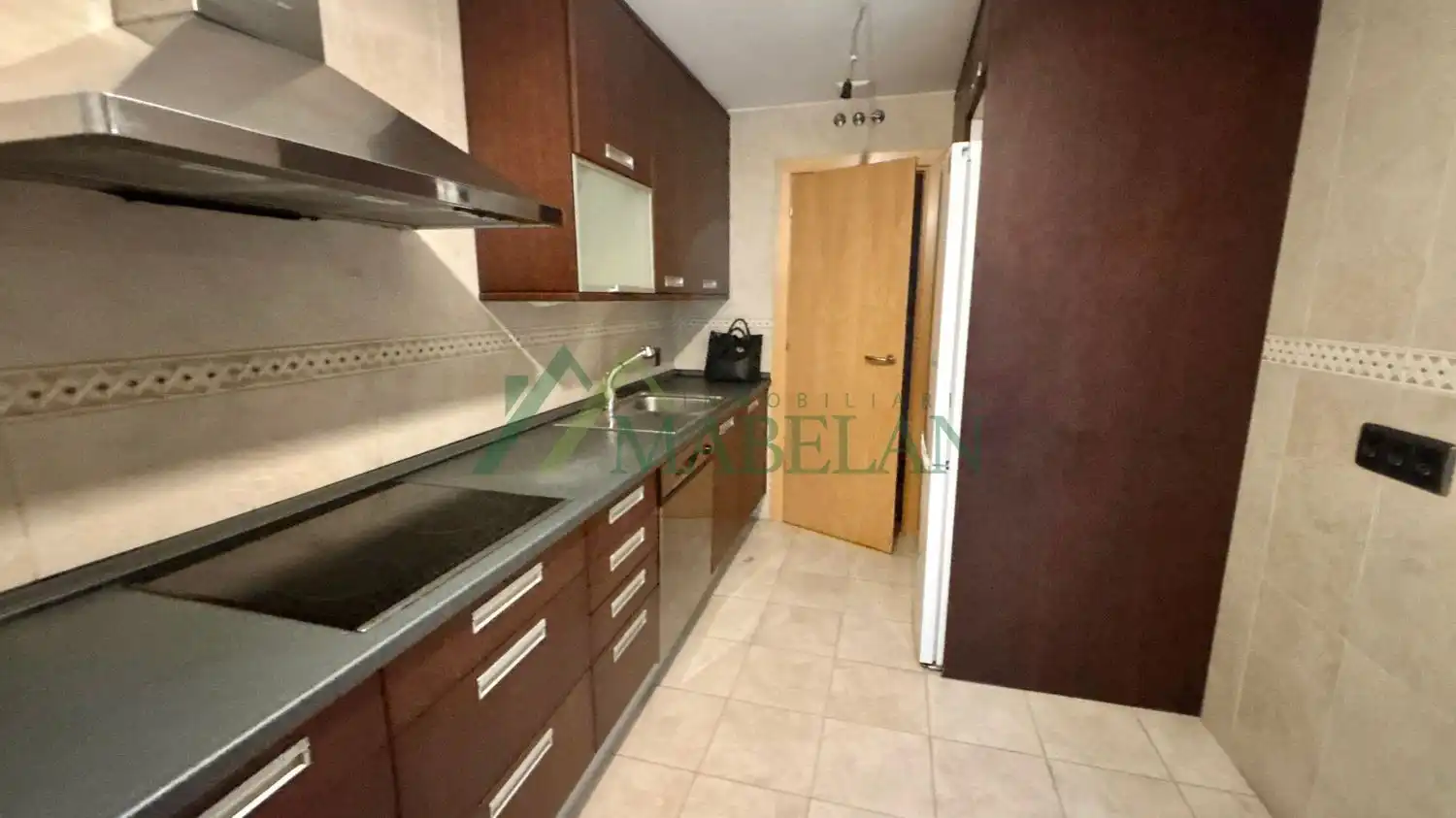 Kitchen of Flat for rent in Madrid  with Air Conditioner, Private garden and Storage room