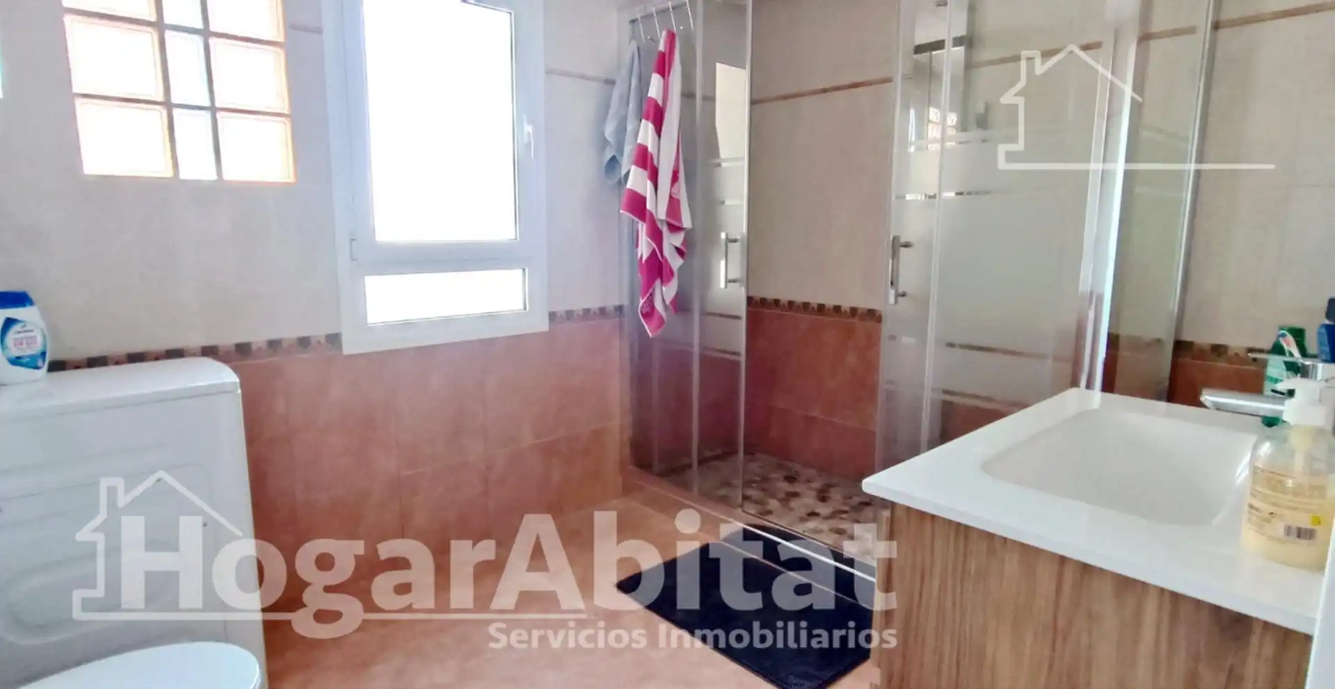 Baño de Piso en venta en Alginet con Terraza