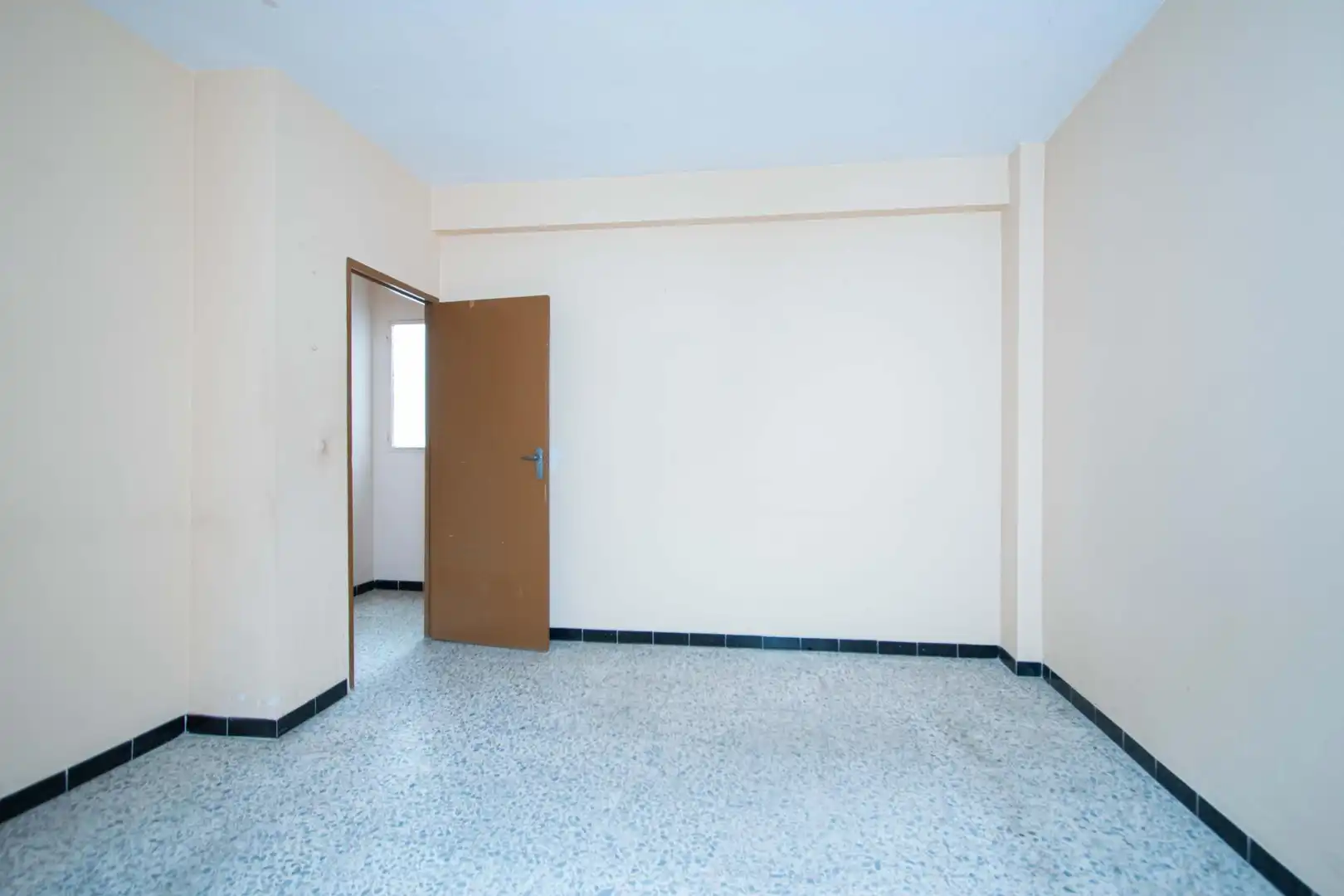 Casa adosada en venta en Sevilla con Aire acondicionado y Balcón