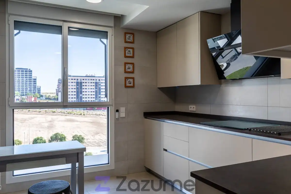 Kitchen of Flat for rent in Madrid  with Air Conditioner, Private garden and Terrace