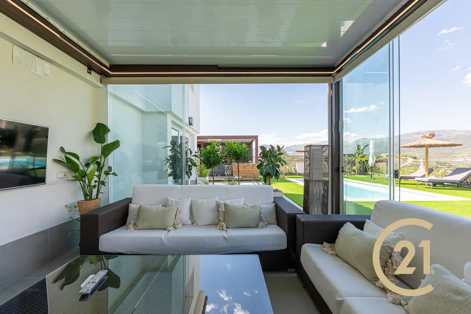 Terrassa de Casa o xalet en venda en Viñuela amb Jardí privat, Terrassa i Traster