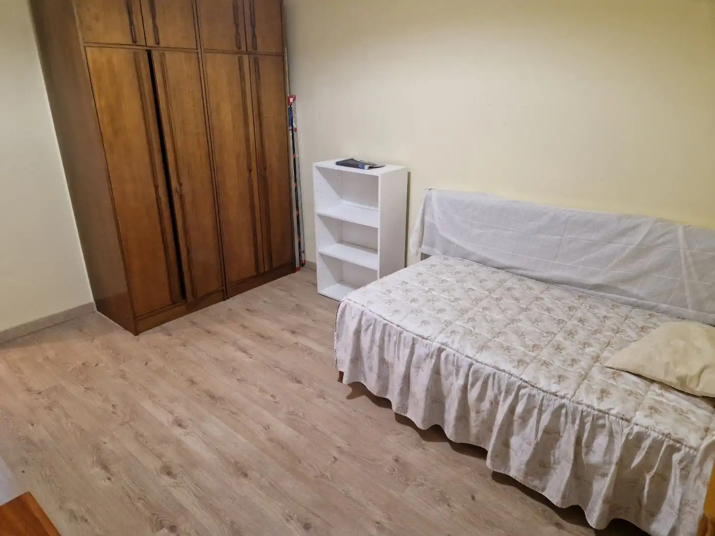 Schlafzimmer von Wohnung zur Miete in  Logroño mit Heizung, Parkett und Abstellraum