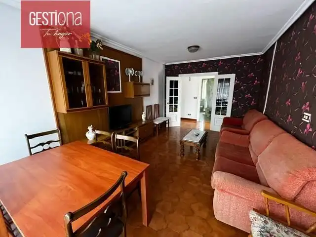 Sala d'estar de Casa o xalet en venda en Noja