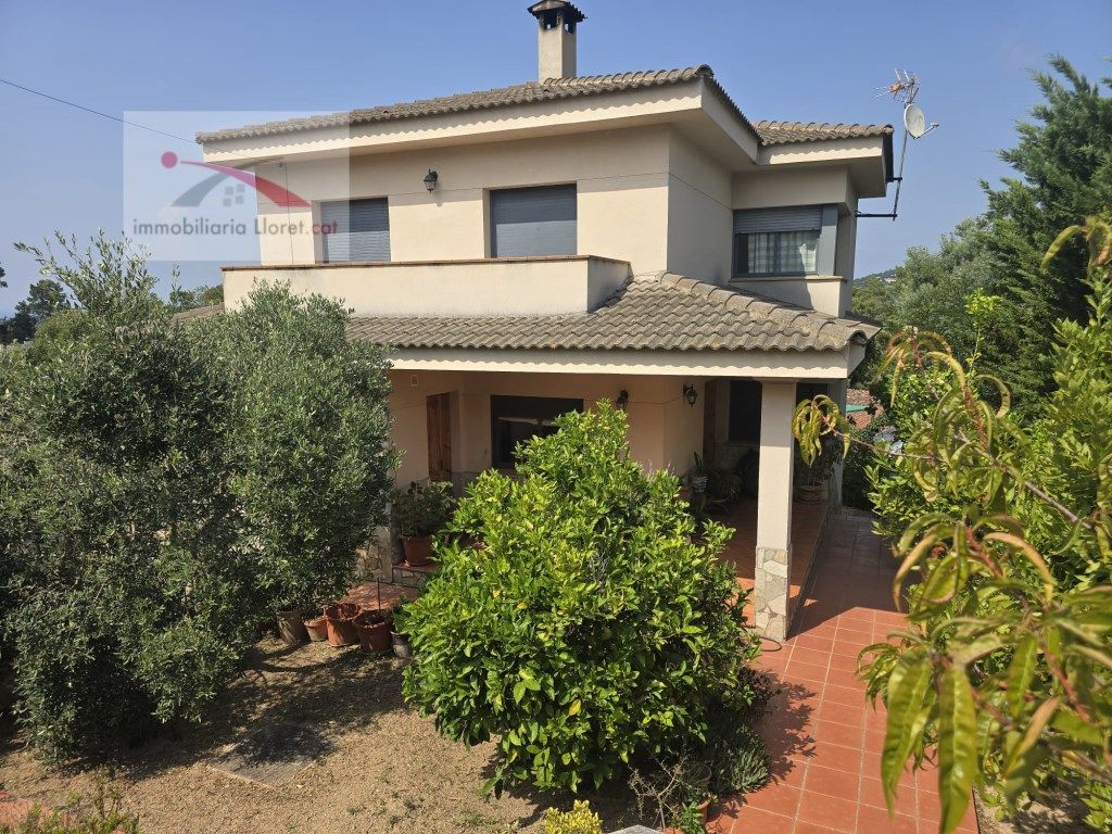 Vista exterior de Casa o xalet en venda en Lloret de Mar
