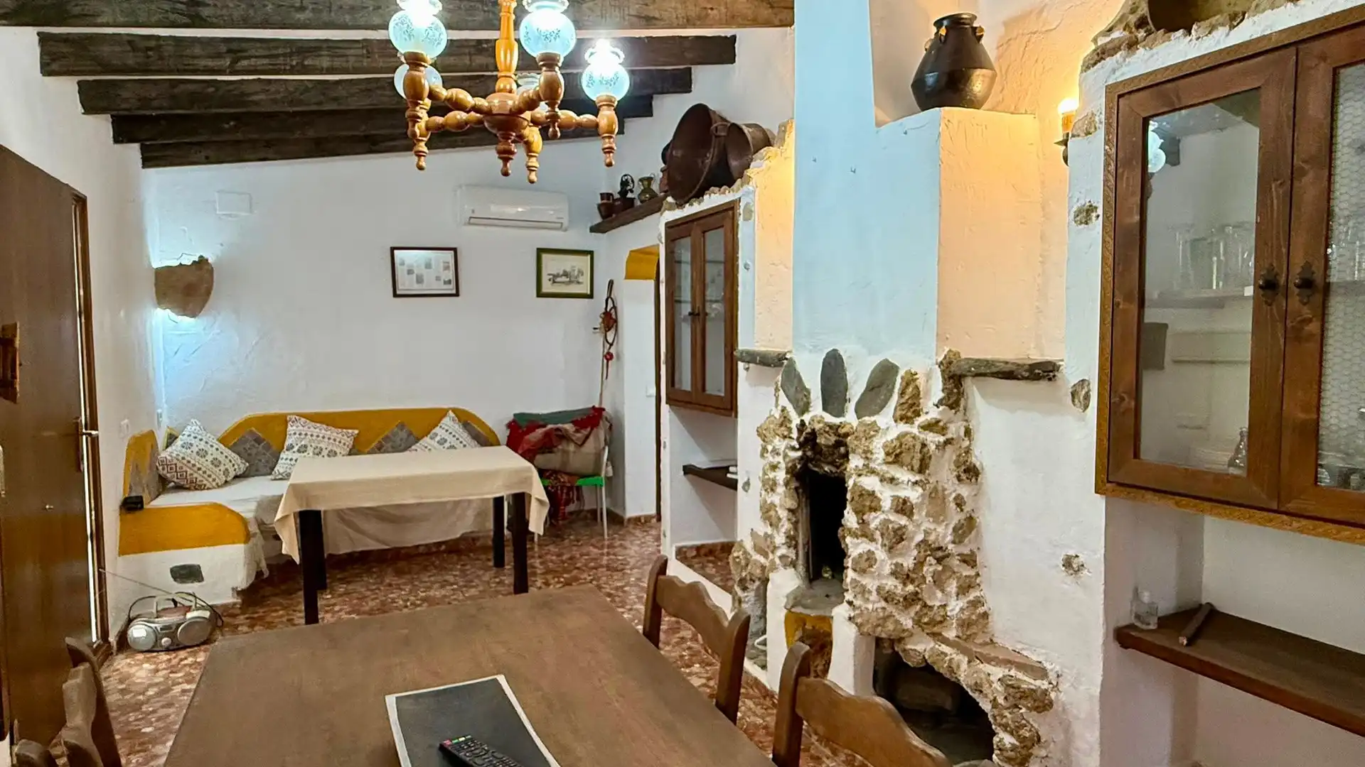 Sala d'estar de Casa o xalet en venda en Sedella amb Aire condicionat, Jardí privat i Terrassa
