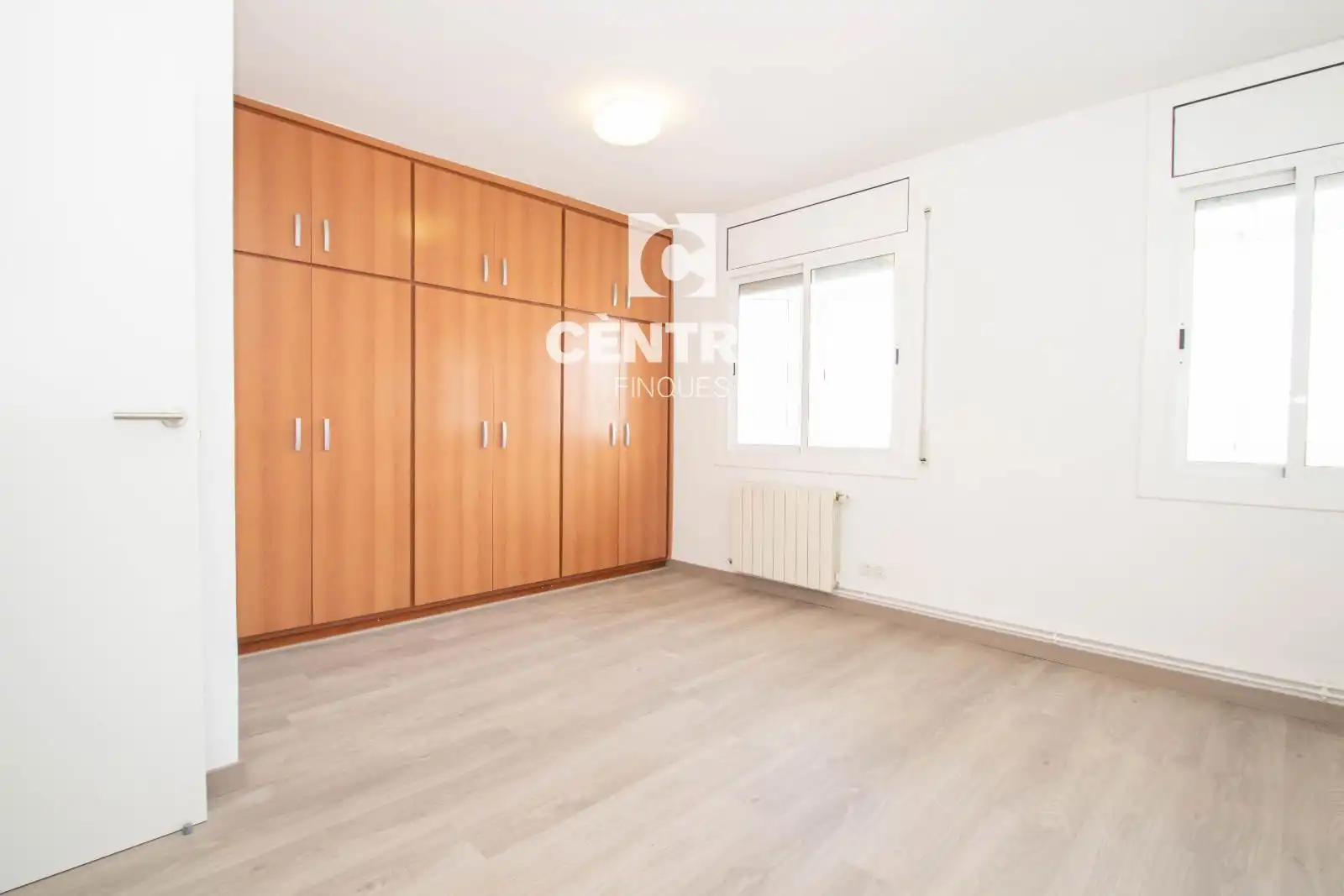 Habitación de Ático en venta en Terrassa con Calefacción y Terraza