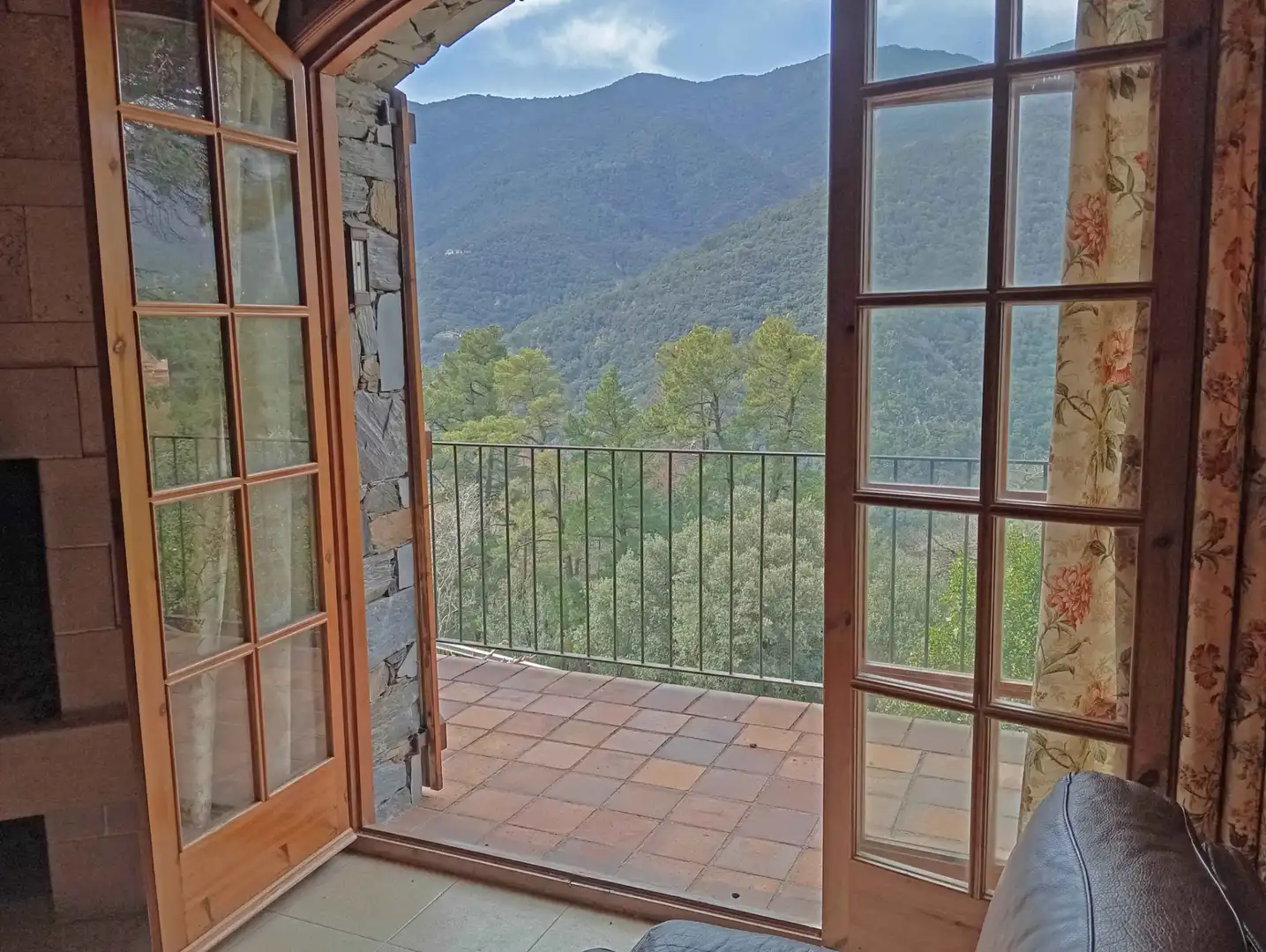 Terrasse von Einfamilien-Reihenhaus zum Verkauf in Montseny mit Heizung, Parkett und Terrasse