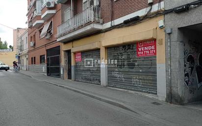 Vista exterior de Local en venda en  Madrid Capital