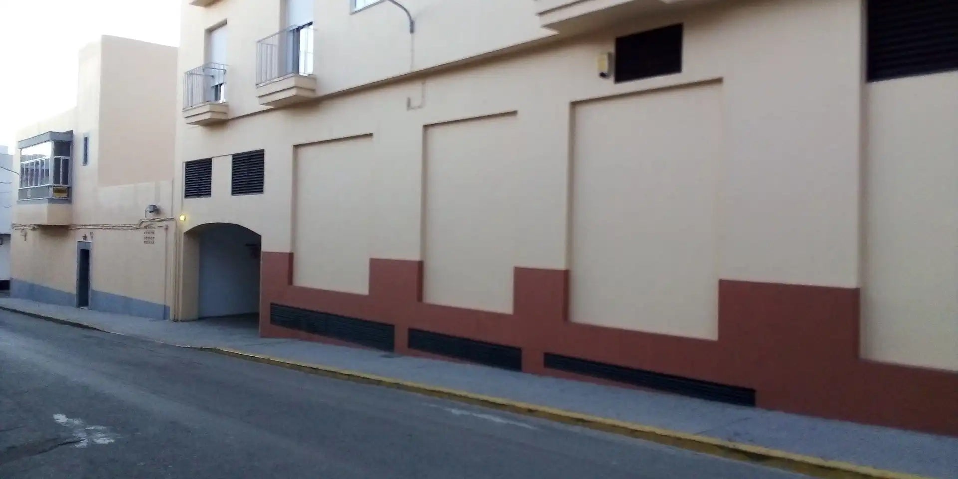 Garage for rent in Travesía Alameda de Solano, La Banda - Campo de Fútbol