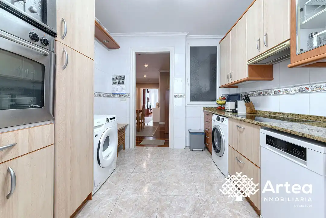 Kitchen of Flat for sale in Portugalete  with Heating and Balcony