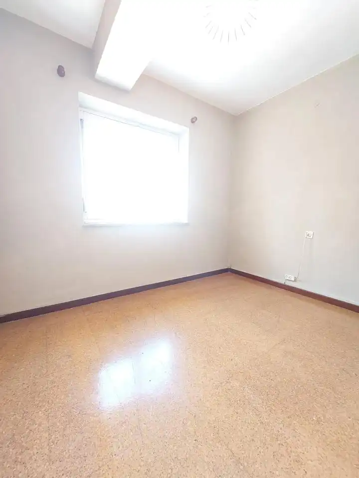 Schlafzimmer von Erdgeschoss zum Verkauf in Gijón  mit Heizung und Abstellraum