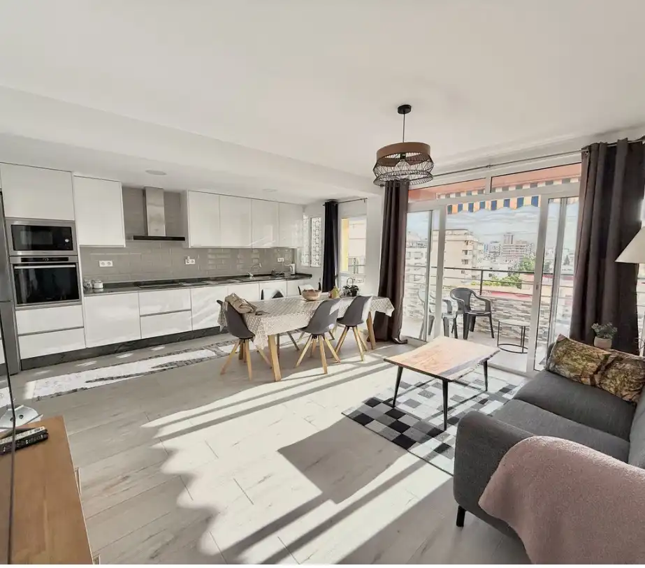 Living room of Flat for sale in Fuengirola  with Furnished, Oven and Washing machine