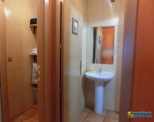 Baño de Casa o chalet en venta en Villaobispo de Otero con Jardín privado y Parquet
