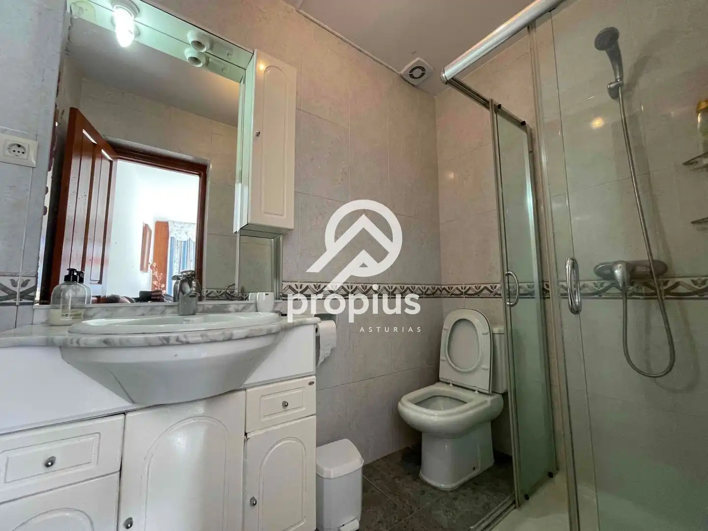 Bathroom of Houses for sale in Llanes  with Heating, Private garden and Terrace
