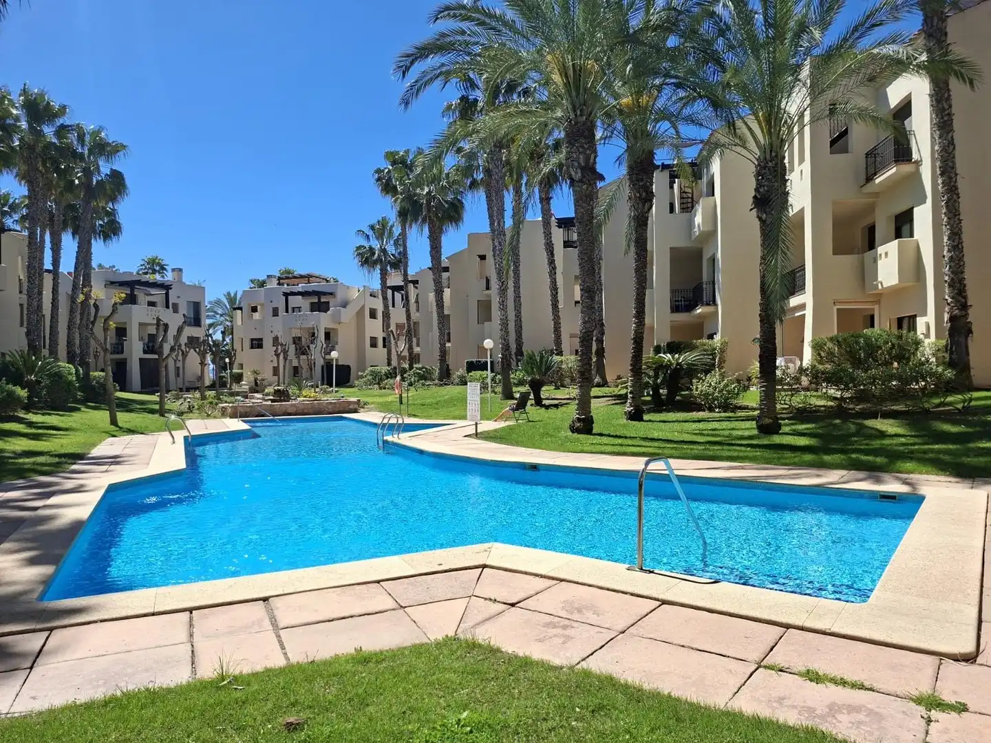 Piscina de Apartamento en venta en San Javier con Aire acondicionado, Calefacción y Terraza