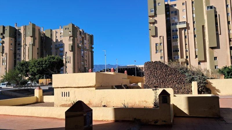 Vista exterior de Pis en venda en Telde