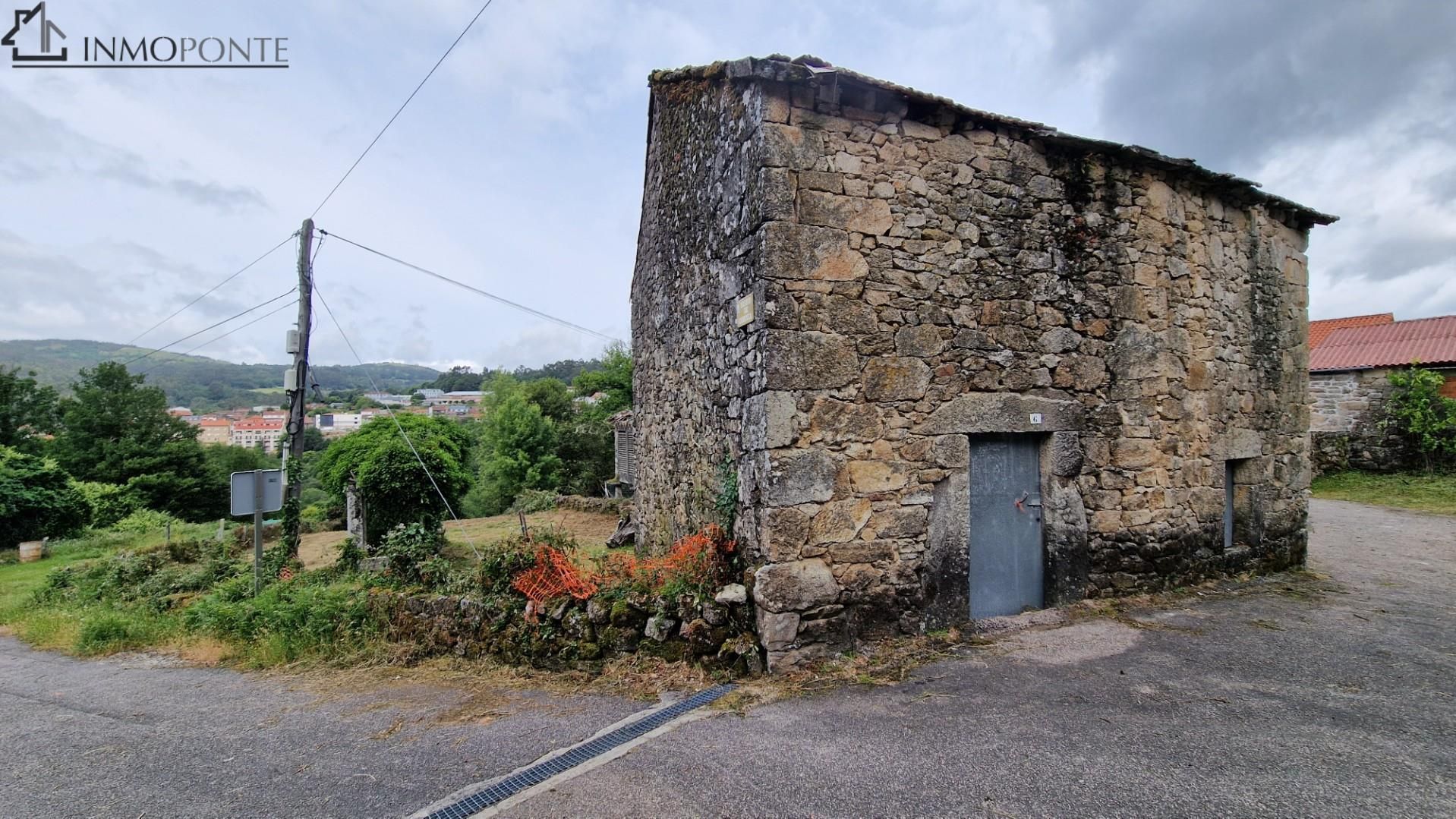 Vista exterior de Casa o xalet en venda en Cerdedo amb Jardí privat