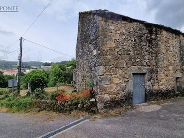 House with garden for sale in Cerdedo