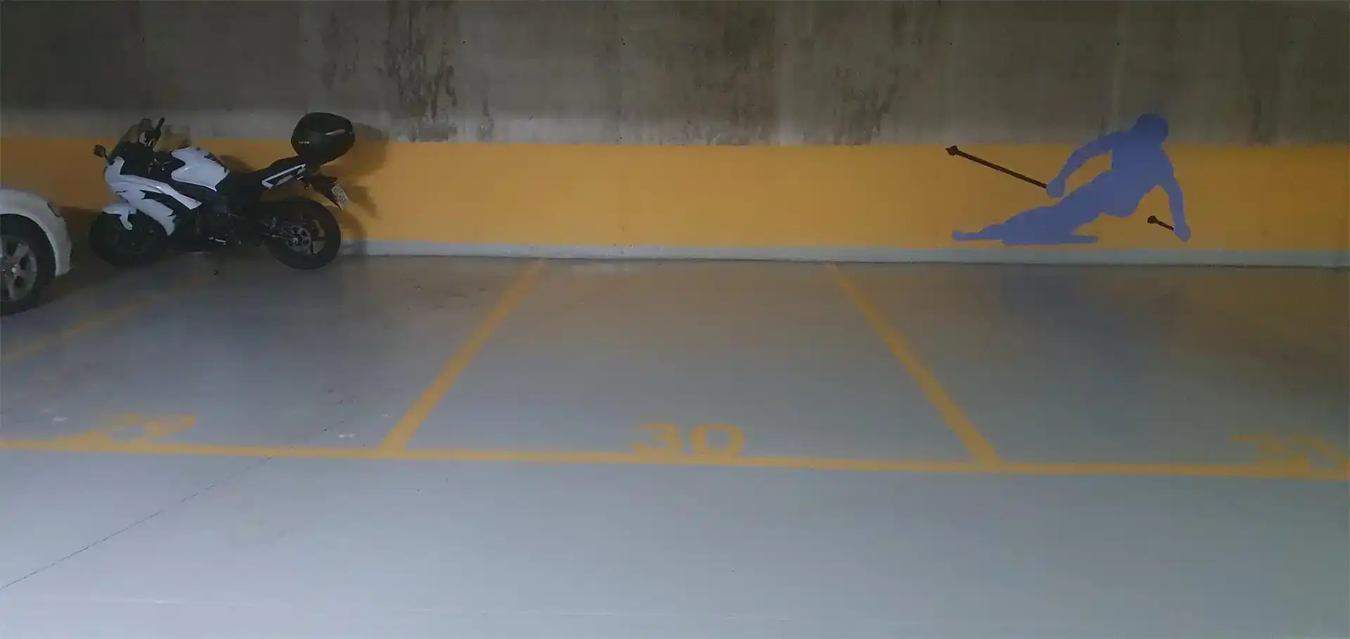 Parkplatz von Garage zur Miete in Santander