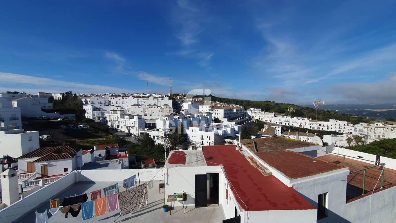 Vista exterior de Pis en venda en Vejer de la Frontera amb Traster i Balcó
