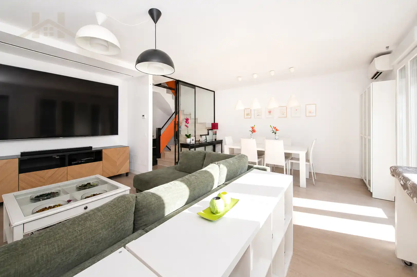 Sala d'estar de Casa o xalet en venda en Boadilla del Monte amb Aire condicionat, Calefacció i Jardí privat