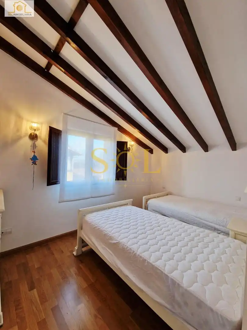 Habitación de Casa o chalet en venta en Villaquilambre con Calefacción, Jardín privado y Parquet