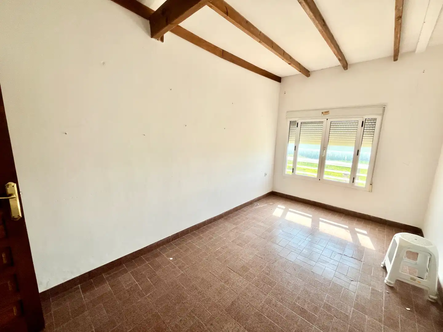 Sala d'estar de Nau industrial en venda en Los Montesinos amb Calefacció