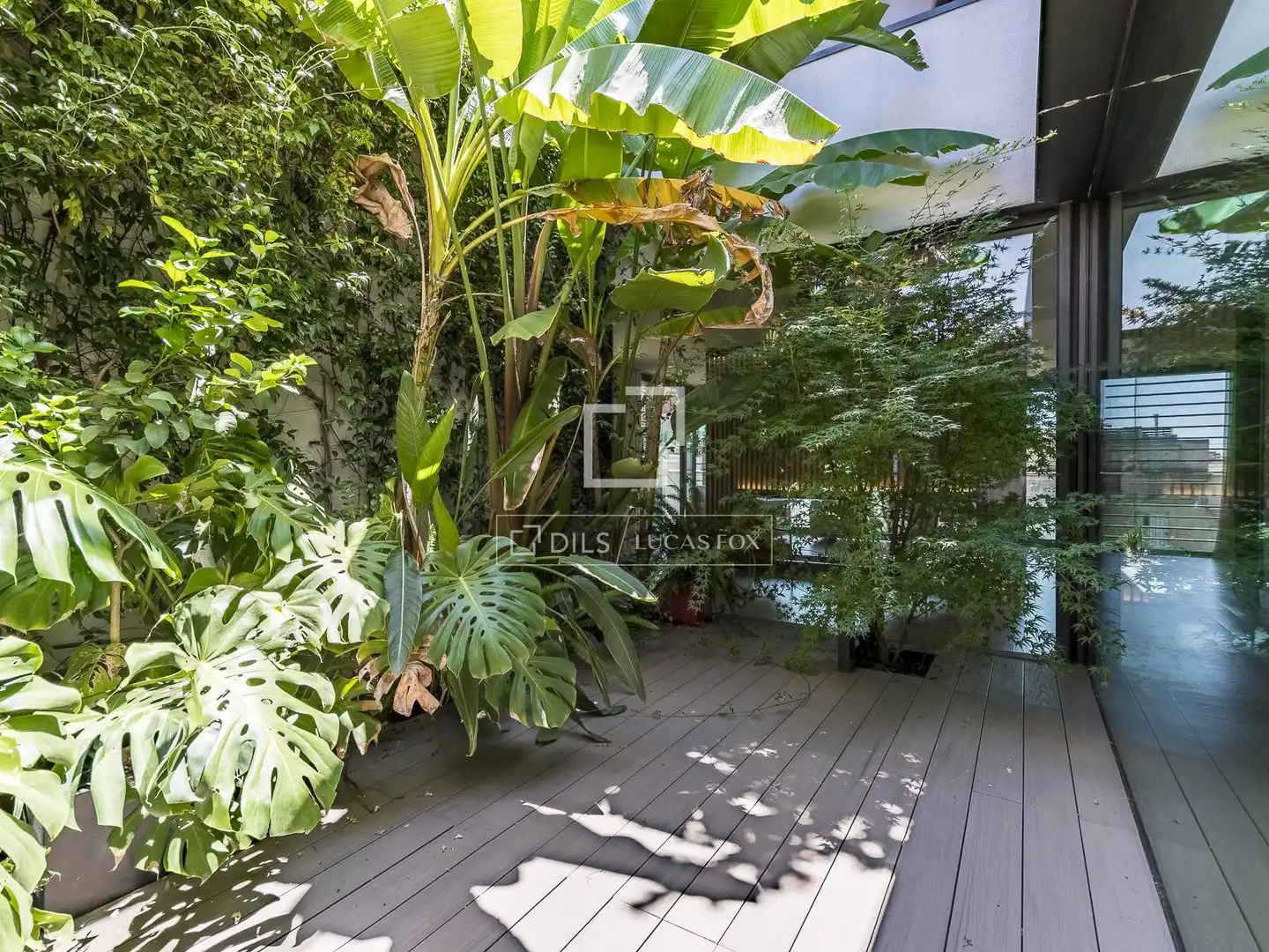 Terraza de Ático en venta en Barcelona con Aire acondicionado, Calefacción y Jardín privado