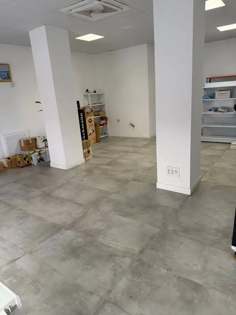 Business premises for sale in Avenida MIRON EL 2, imagen 13