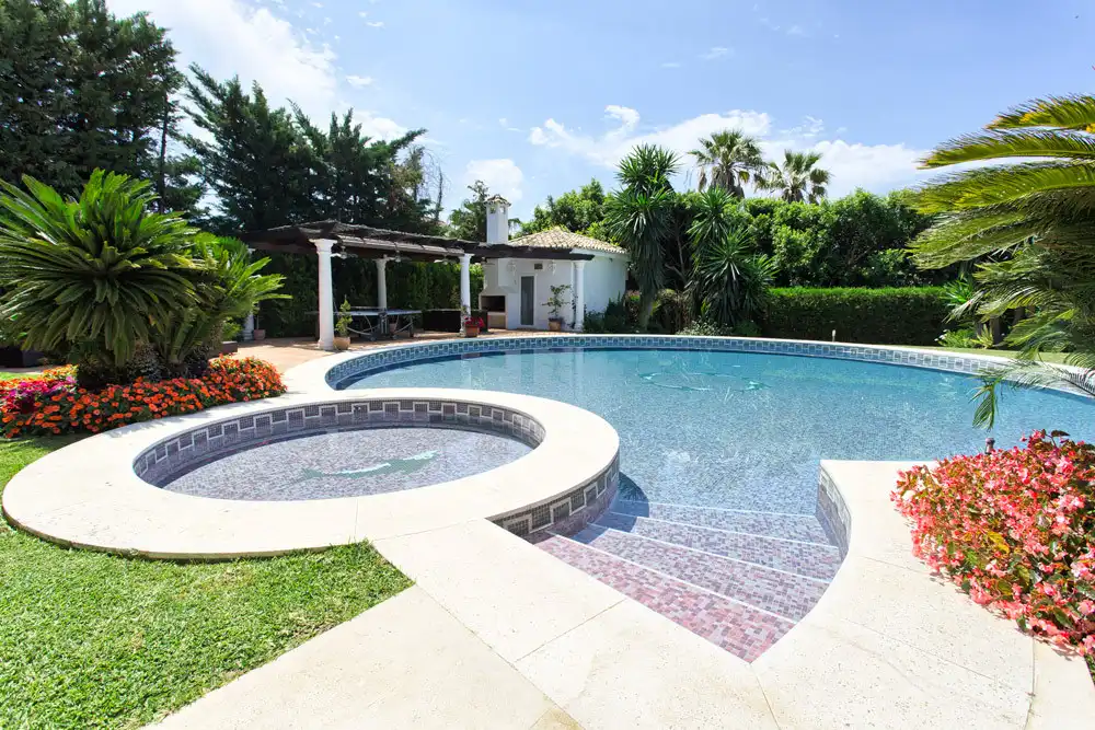 Piscina de Casa o xalet de lloguer en Marbella amb Aire condicionat, Jardí privat i Terrassa