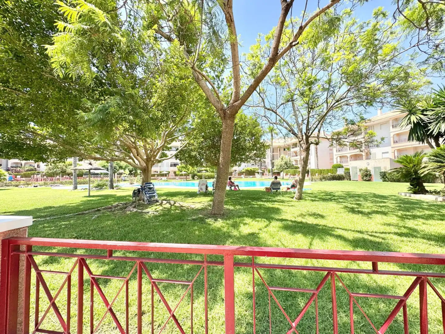 Vista exterior de Apartamento de alquiler en Orihuela con Aire acondicionado, Piscina y Amueblado