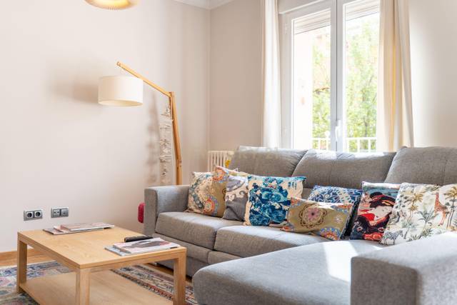 Apartamento en Alquiler en Calle de las Delicias, 9, Madrid, Spain, -1 en Palos de Moguer