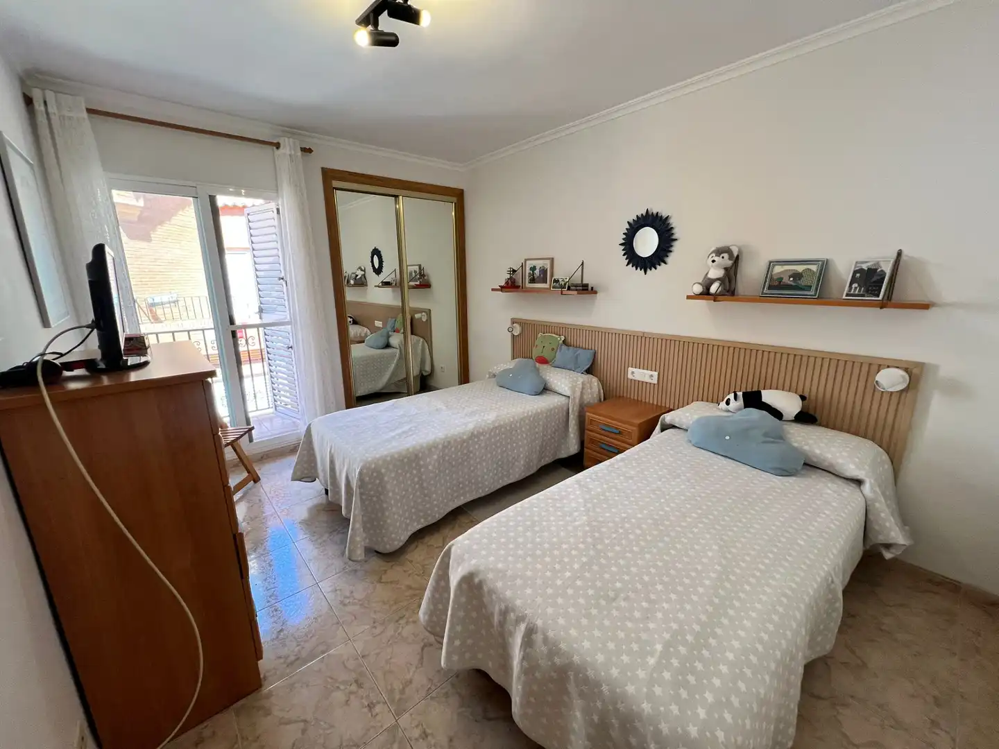 Schlafzimmer von Einfamilien-Reihenhaus zum Verkauf in Sagunto / Sagunt mit Klimaanlage, Heizung und Terrasse