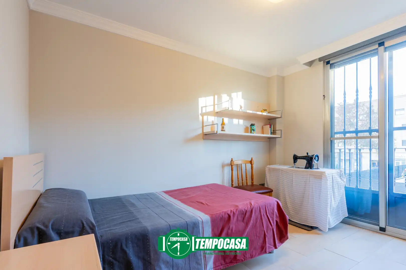 Villa con terrazza in vendita a Carrer Clara Campoamor, imagen 9