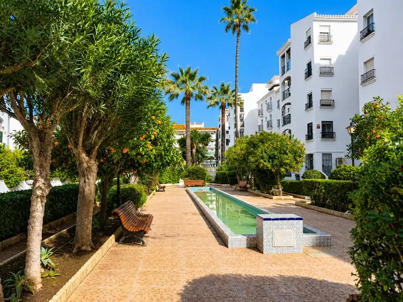Appartamento con piscina in vendita a San Luis de Sabinillas