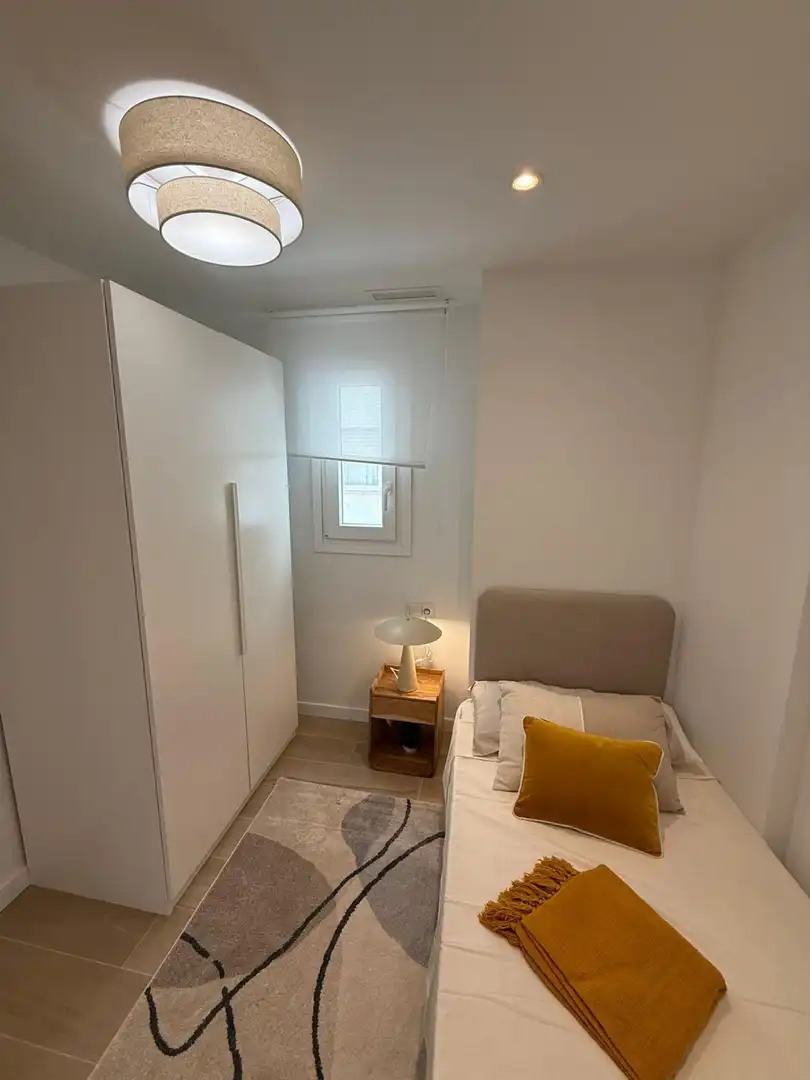 Piso en venta en Calle PIANISTA AMPARO ITURBI, La Creu Coberta